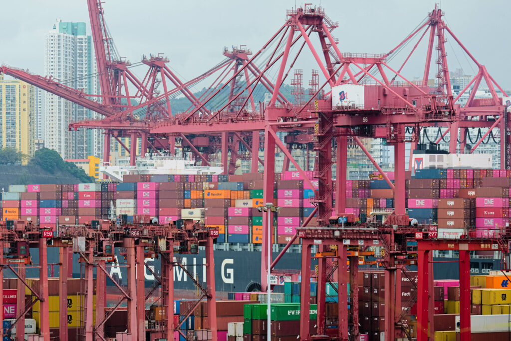 Companiile din Germania favorizează tot mai mult investițiile în Asia în detrimentul celor din SUA