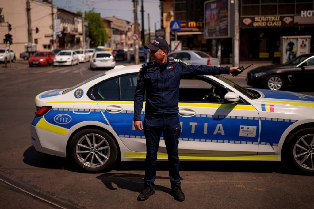 USR vrea ca șoferii să nu mai fie amendați dacă nu prezintă Poliției permisul și talonul mașinii