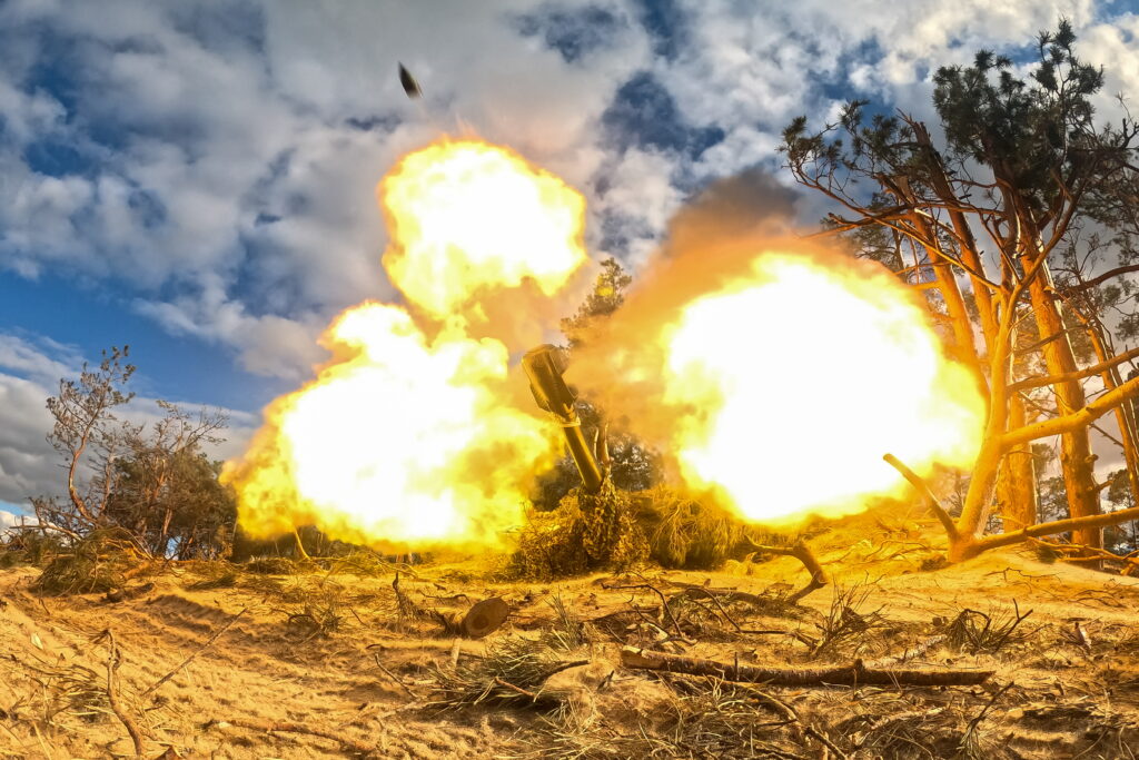 Rusia lansează un atac masiv cu drone asupra Ucrainei, în timp ce negocierile de pace stagnează