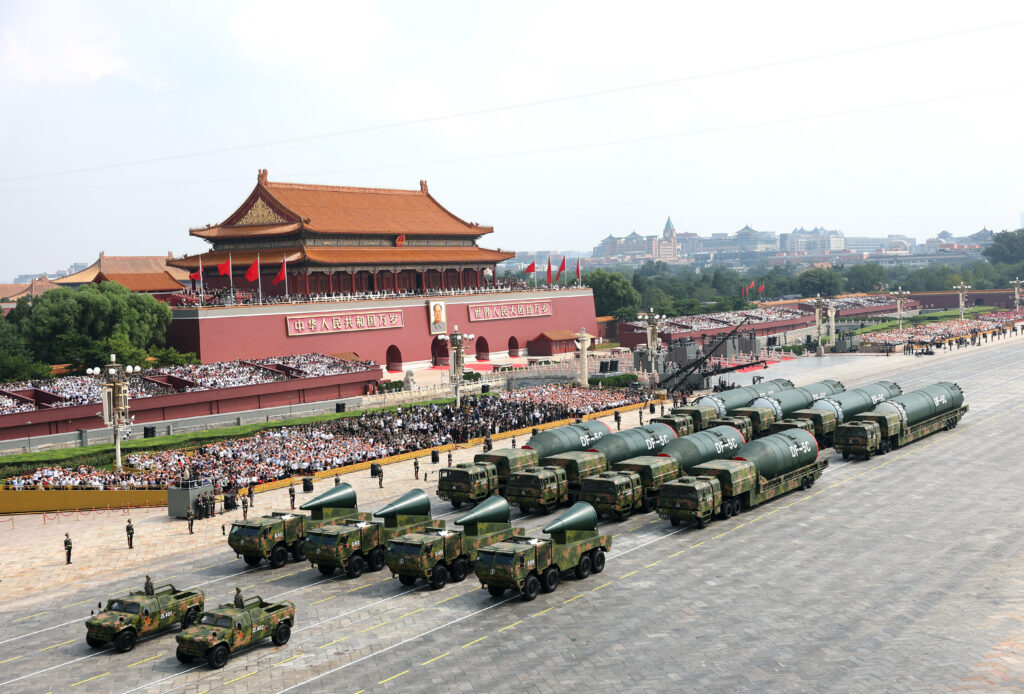 Investigație CNN: China își extinde în secret infrastructura pentru arme nucleare