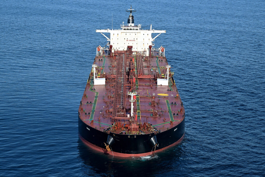 Flota fantomă a Rusiei folosește sistemul Starlink. Ucraina solicită companiei SpaceX să ia măsuri