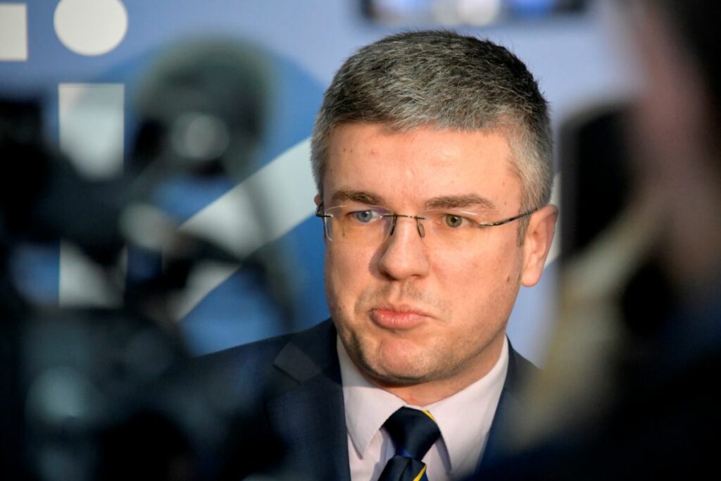 Va ajunge România să raționalizeze benzina și motorina? Răspunsul ministrului Economiei