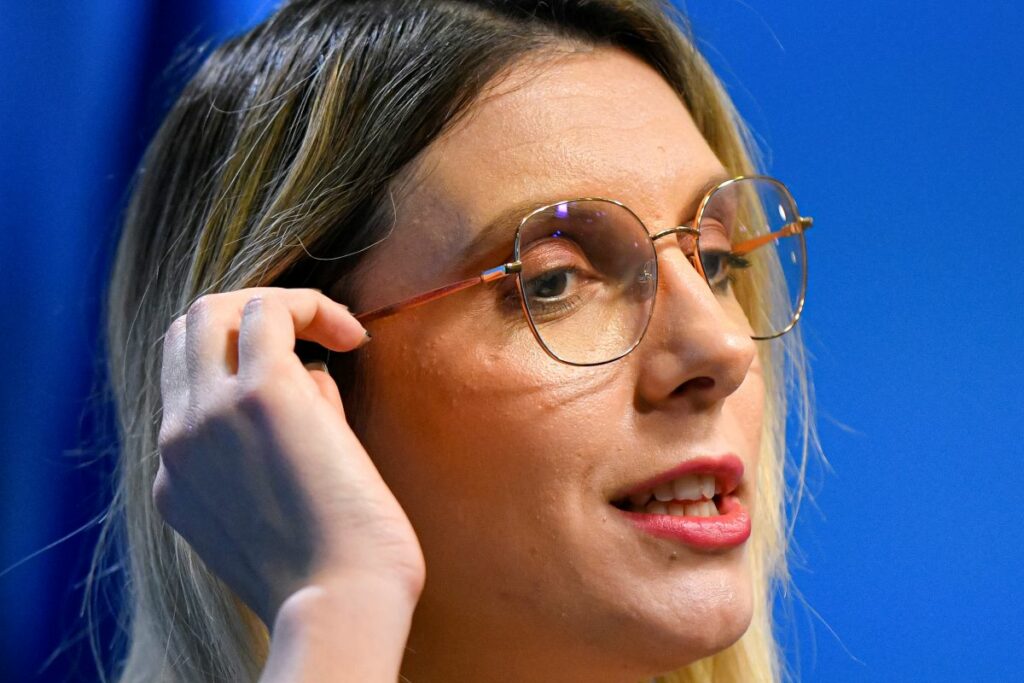 Buzoianu: AUR e acum la putere; AUR a ajuns să conducă țara cu pixul PSD