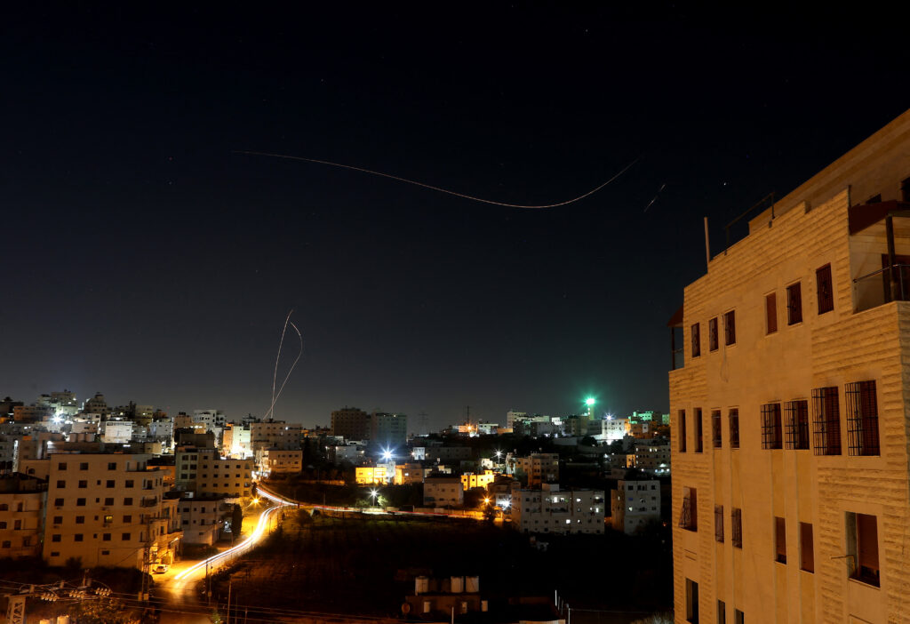 Războiul din Orientul Mijlociu, ziua 38. Atacuri reciproce între Israel și Iran / Axios: SUA, Iranul și mediatorii fac eforturi pentru un armistițiu de 45 de zile