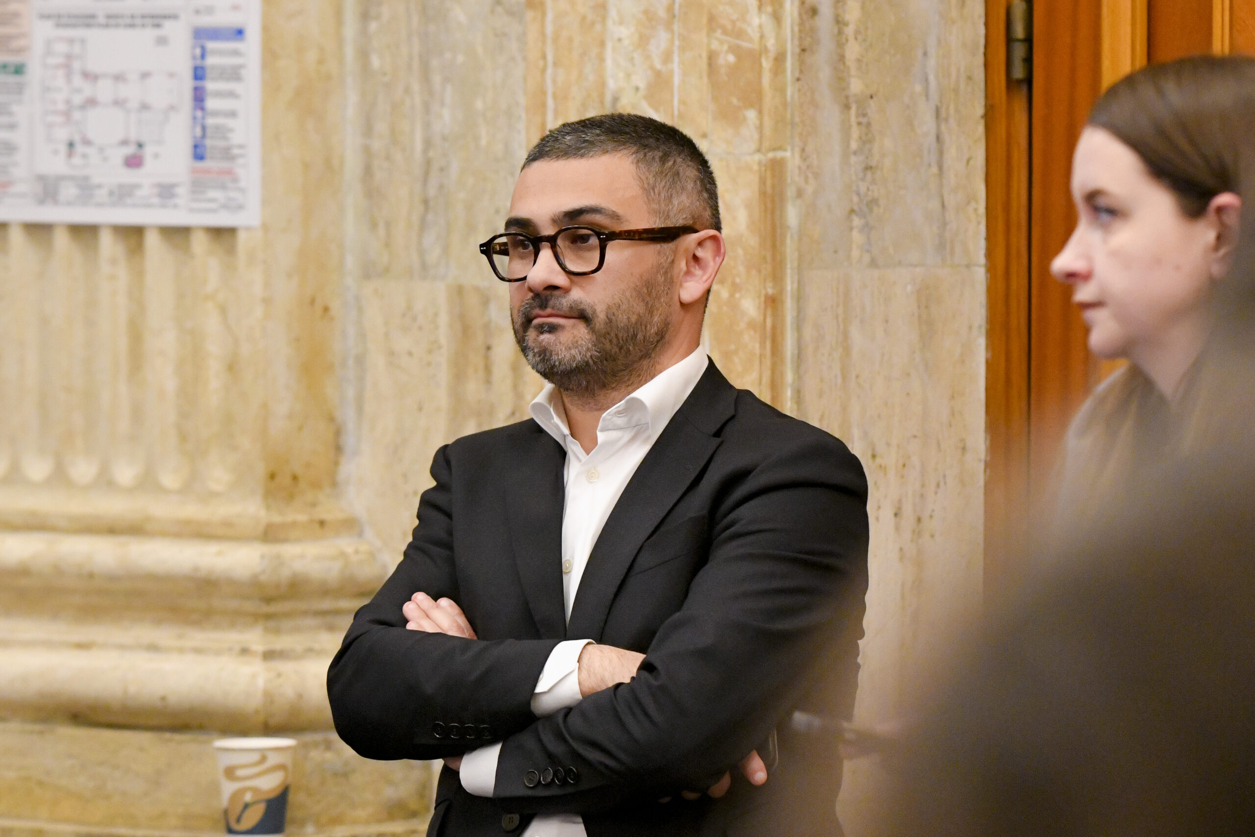 Florin Manole semnalează muncitori fără contract