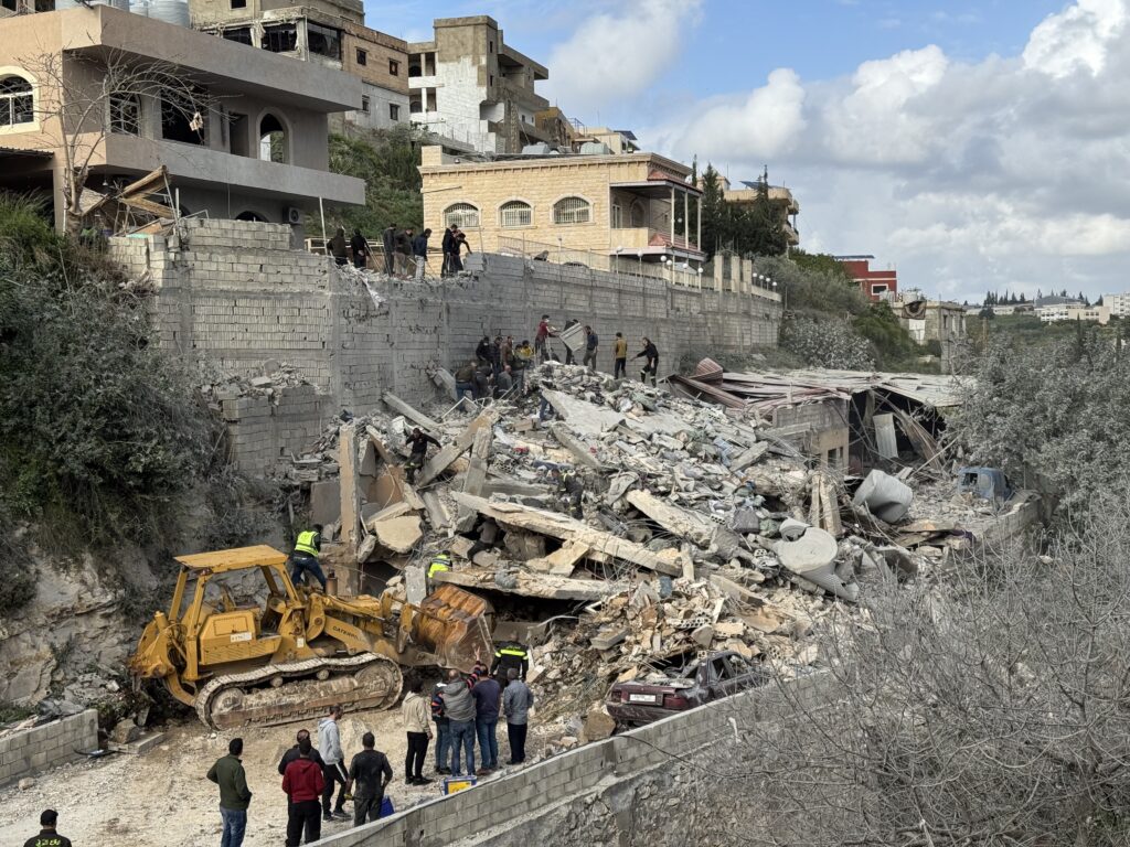 Sute de victime în Liban în urma „celui mai mare atac coordonat” lansat de Israel
