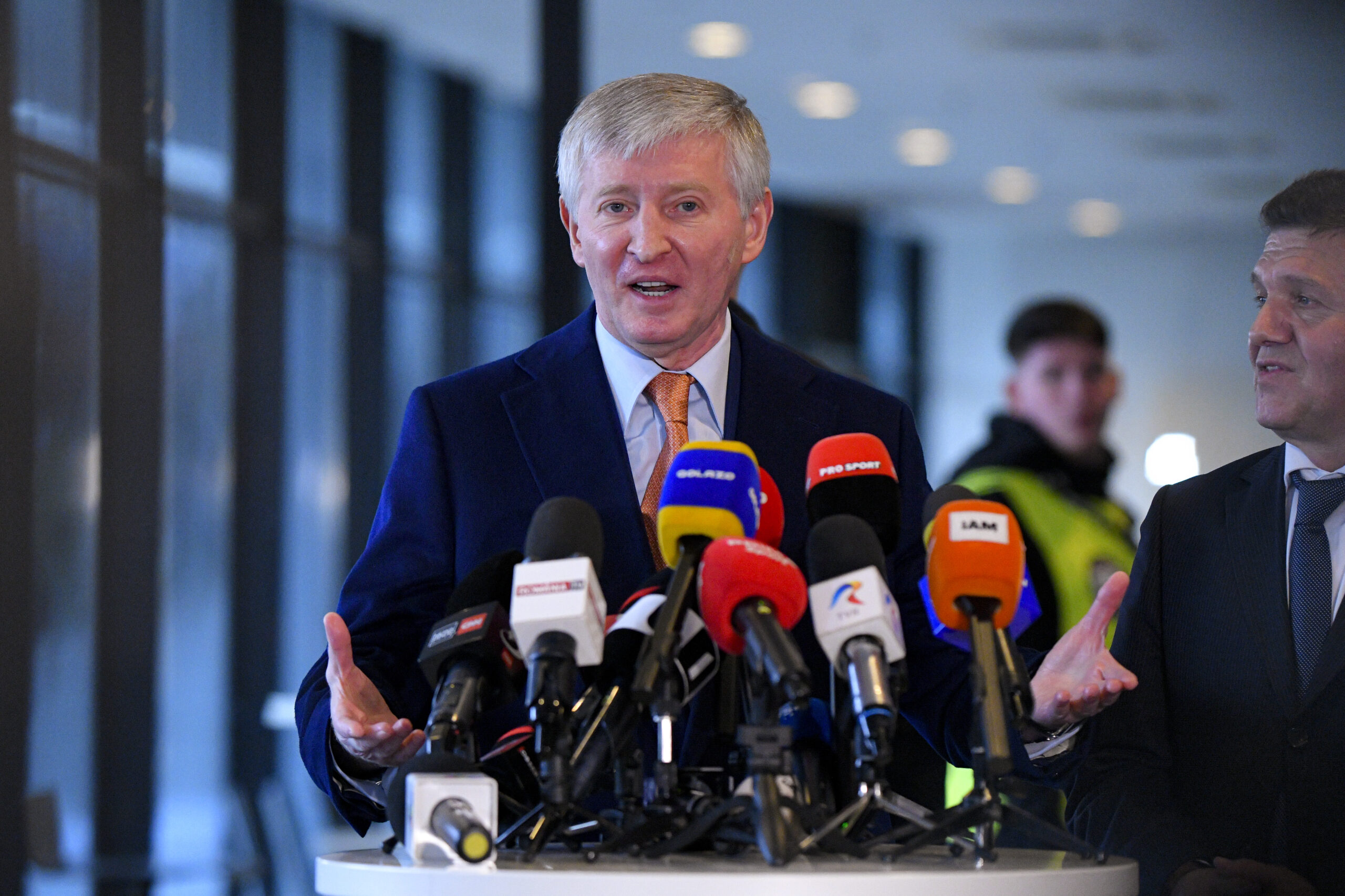 Akhmetov cumpără apartament de 471 milioane euro în Monaco