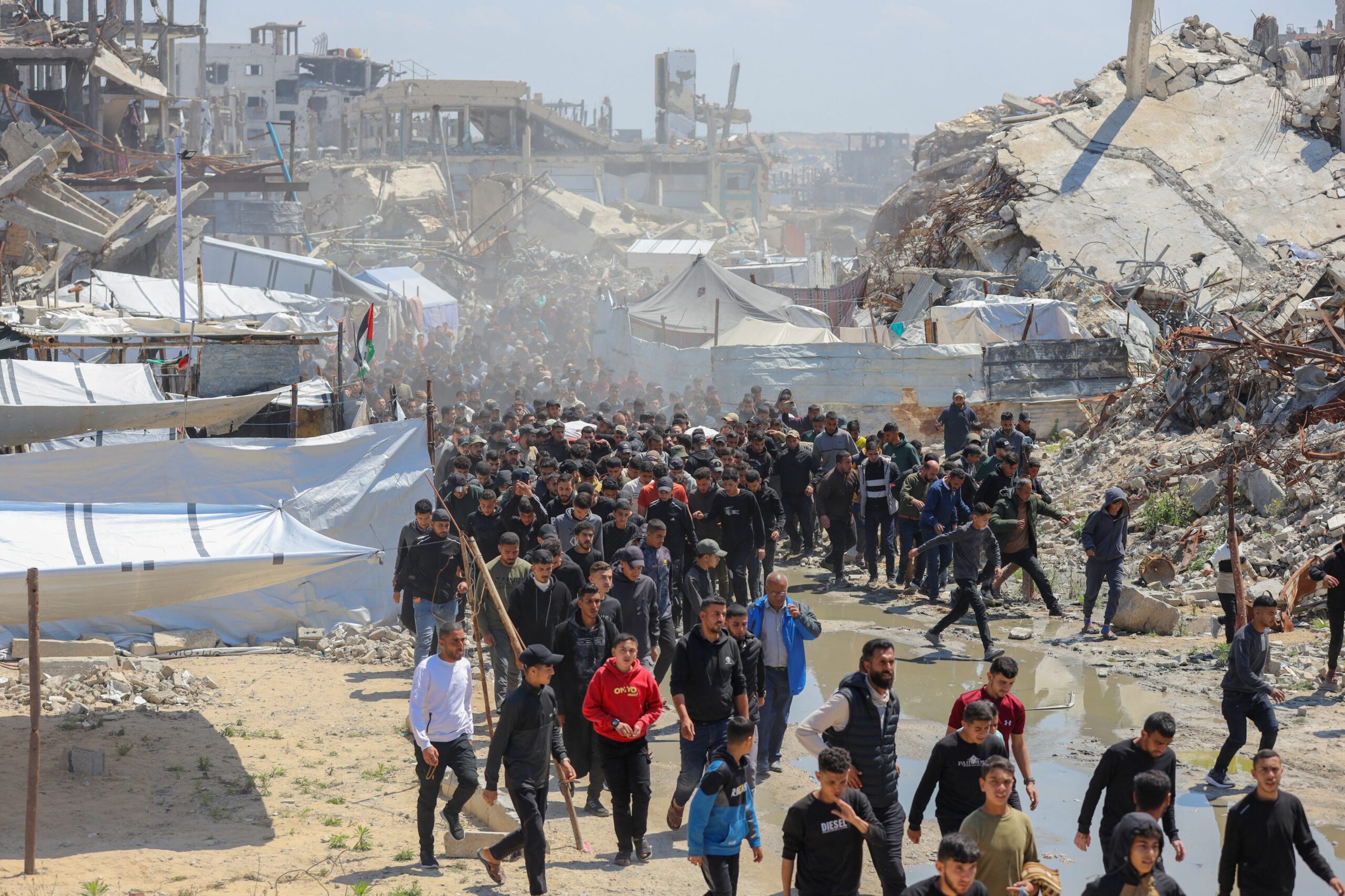 Poza pentru articolul Trei persoane au fost ucise în urma unui atac aerian israelian în Gaza