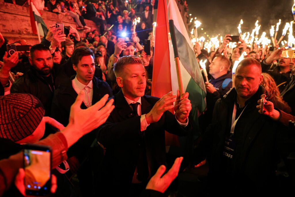 Victoria lui Magyar a zguduit piețele. Ce se întâmplă cu forintul după alegerile din Ungaria