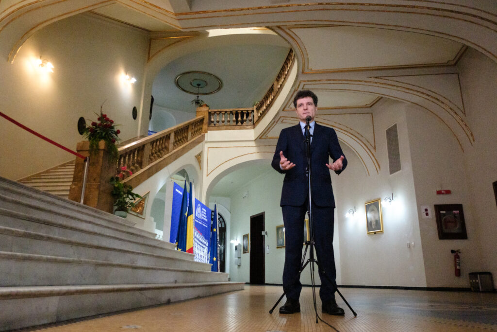 Comentariu alarmant în presa maghiară: „România – țară deprimată, în pragul haosului”