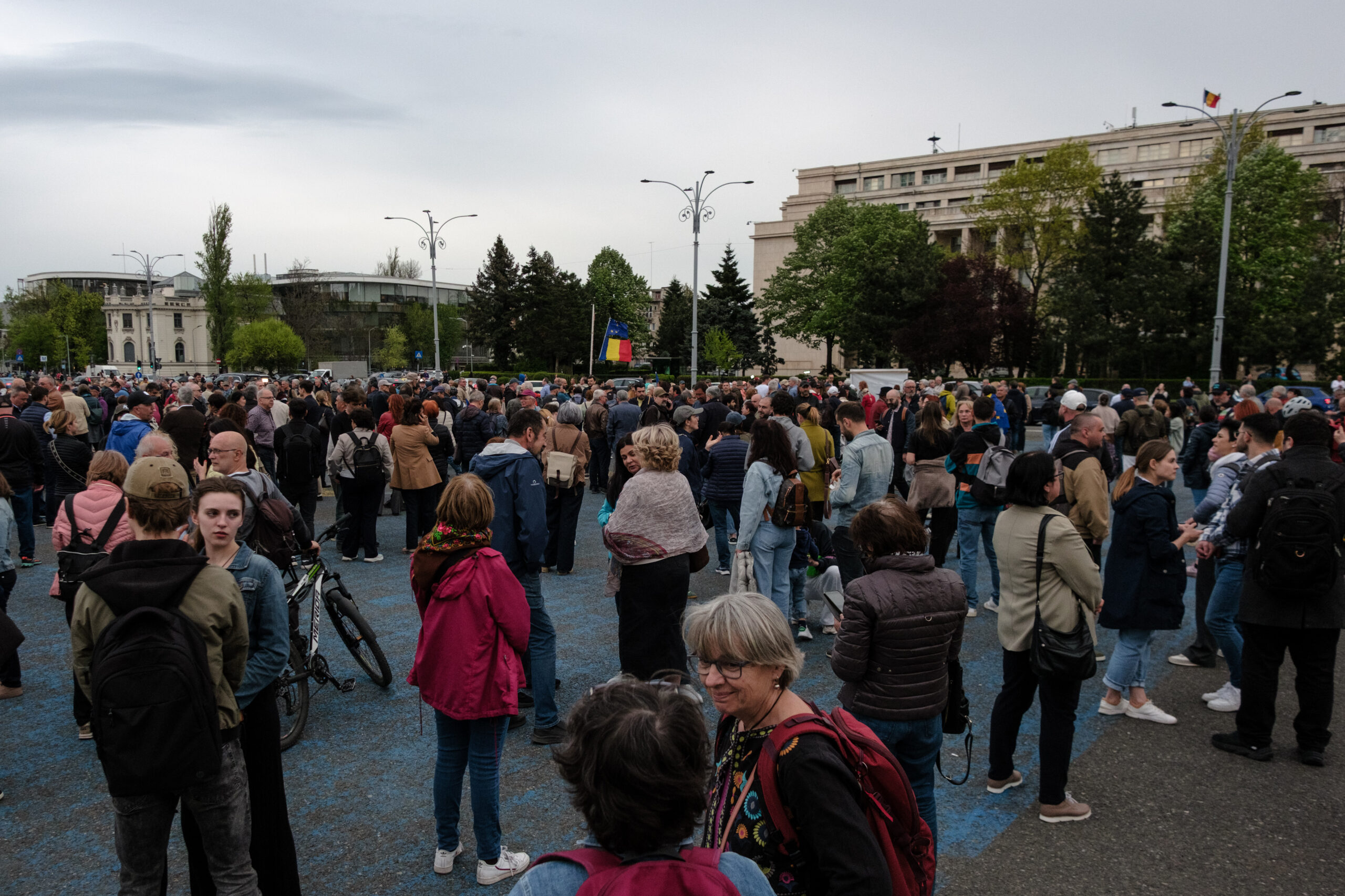 Zi decisivă pentru viitorul Coaliției. PSD votează sprijinul lui Bolojan