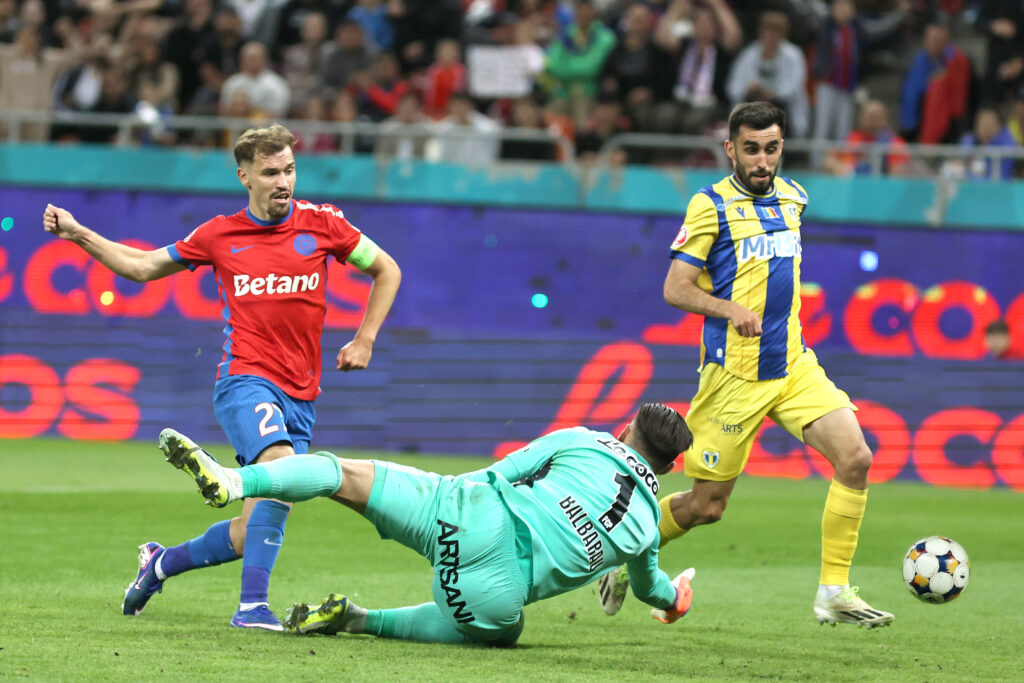 Jandarmeria: trei sesizări penale și amenzi de 36.700 de lei după meciul FCSB – Petrolul