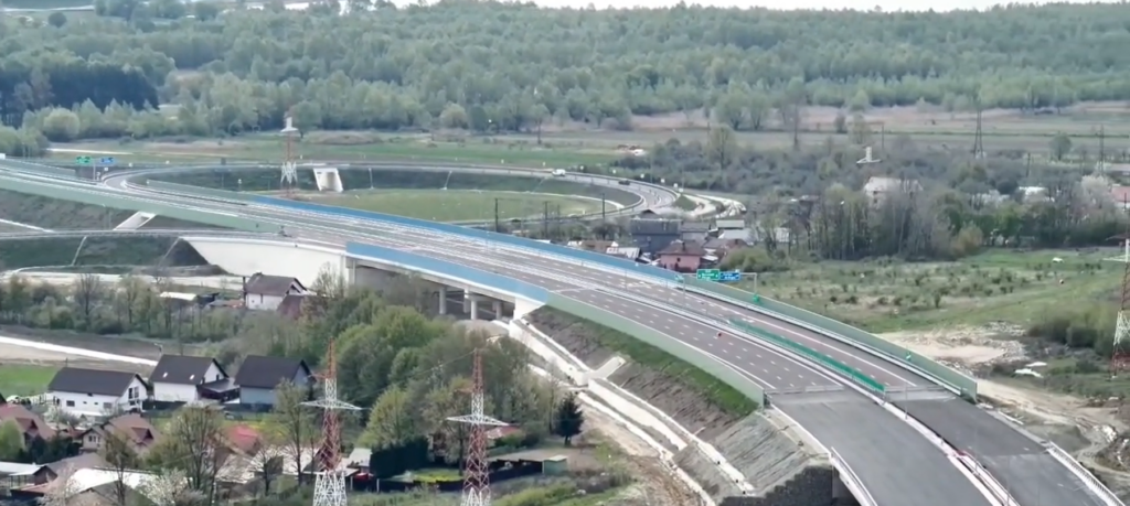 Veste bună de la CNAIR. Un sector al autostrăzii Sibiu-Pitești ar putea fi deschis anul acesta înainte de termen