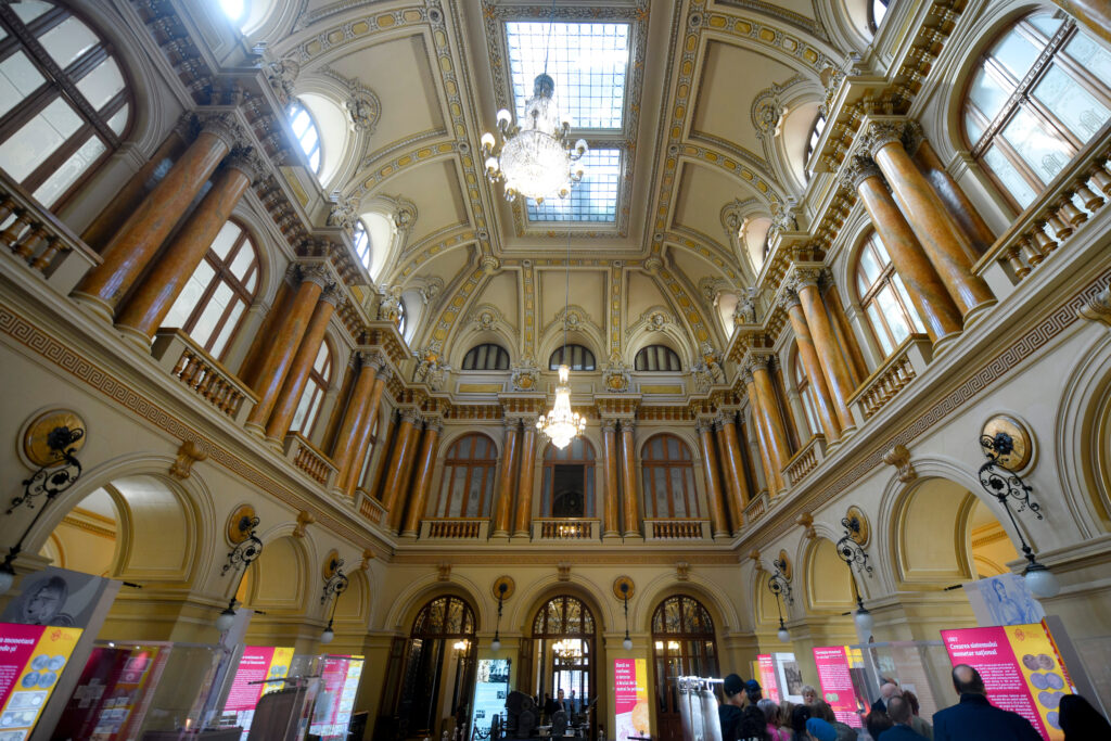 De ziua ei, BNR își deschide porțile pentru public / Tururi gratuite într-una dintre cele mai frumoase clădiri din București