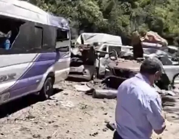 Atac mortal în Columbia: șapte persoane ucise după explozia unui autobuz, pe fondul escaladării violențelor