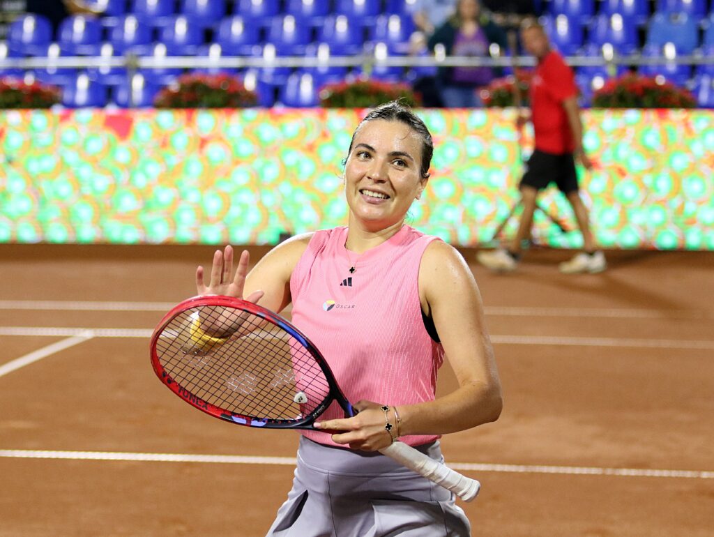 Elena-Gabriela Ruse se califică în turul secund la Madrid Open, după o victorie în trei seturi cu Antonia Ruzic