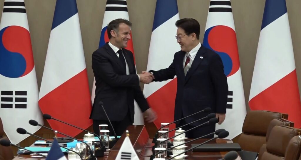 Macron și Lee Jae-myung anunță cooperare pentru redeschiderea Strâmtorii Ormuz. Iranul avertizează ONU