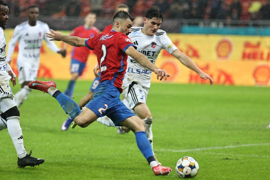 Superliga de fotbal revine cu un meci din play-out. Campioana FCSB joacă în deplasare cu FC Botoșani