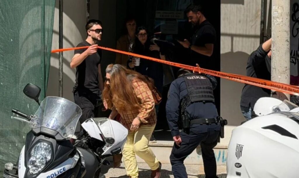 Atac armat în Atena: mai mulți răniți după două incidente, suspectul este în continuare căutat