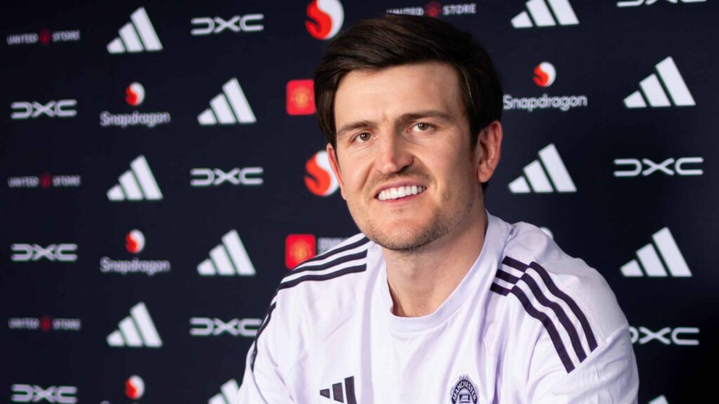 Harry Maguire și-a prelungit contractul cu Manchester United