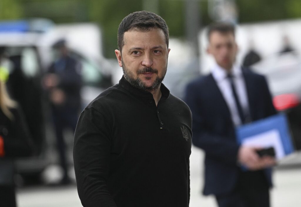 Volodimir Zelenski: Olanda va sprijini descentralizarea sistemului energetic al Ucrainei