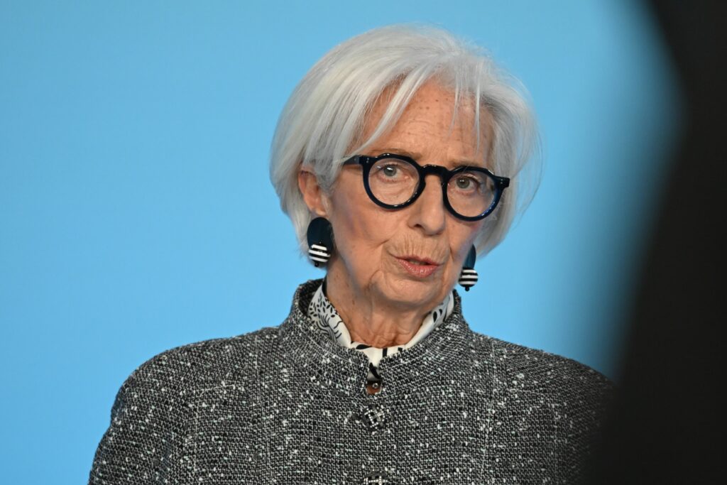 Christine Lagarde avertizează asupra riscurilor pentru inflație generate de conflictul din Iran