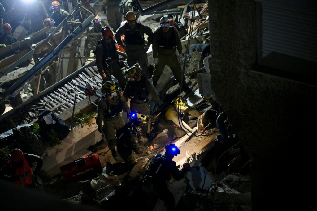 Atacuri puternice în Iran. Cel puțin 25 de victime, inclusiv copii, după lovituri ale Israelului