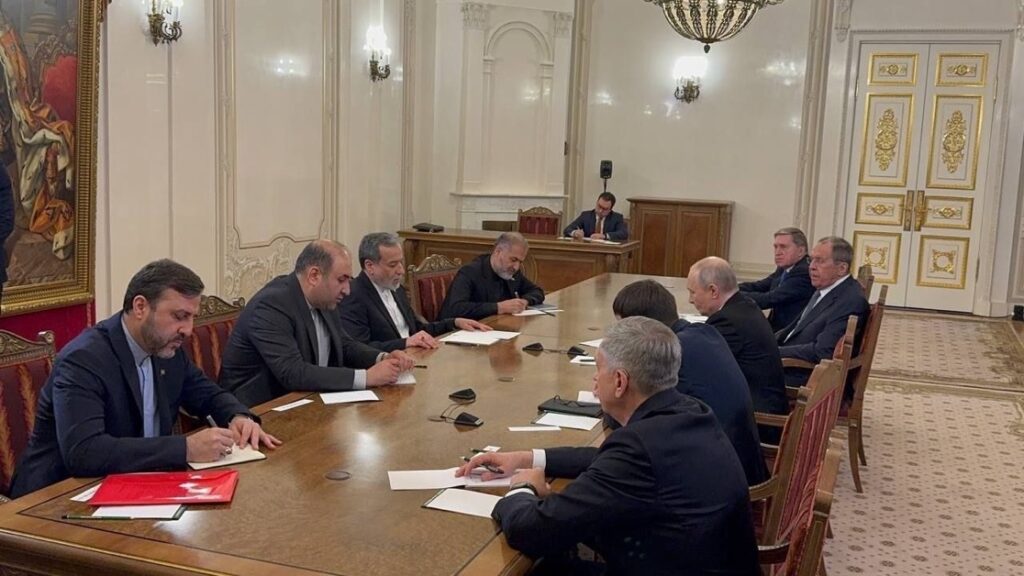 Ministrul iranian de Externe, în Rusia: Negocierile de pace, blocate de cererile excesive ale SUA