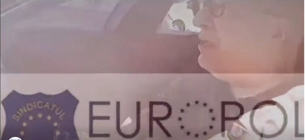 Iulian Fota, amendat și lăsat fără permis. Europol: A făcut circ lângă autospeciala de poliție
