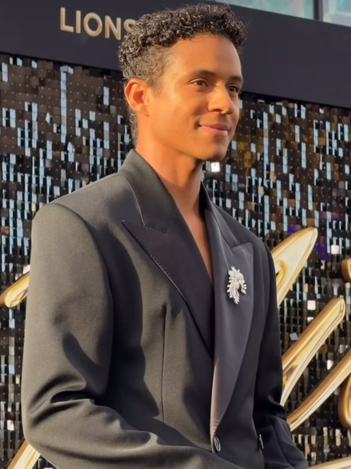 Nepotul lui Michael Jackson, discurs emoționant la premiera filmului biografic despre „megastar”: „Sper că filmul va aduce oamenii împreună”