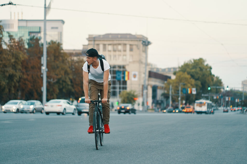 Care e distanța ideală dintre casă și birou? Un studiu pe 13.000 de oameni are răspunsul