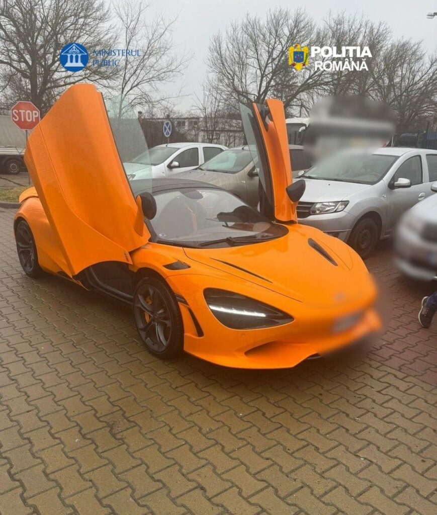 Mașini în valoare de 1,5 milioane de euro aduse în țară cu acte false. Un francez și un belgian, cercetați