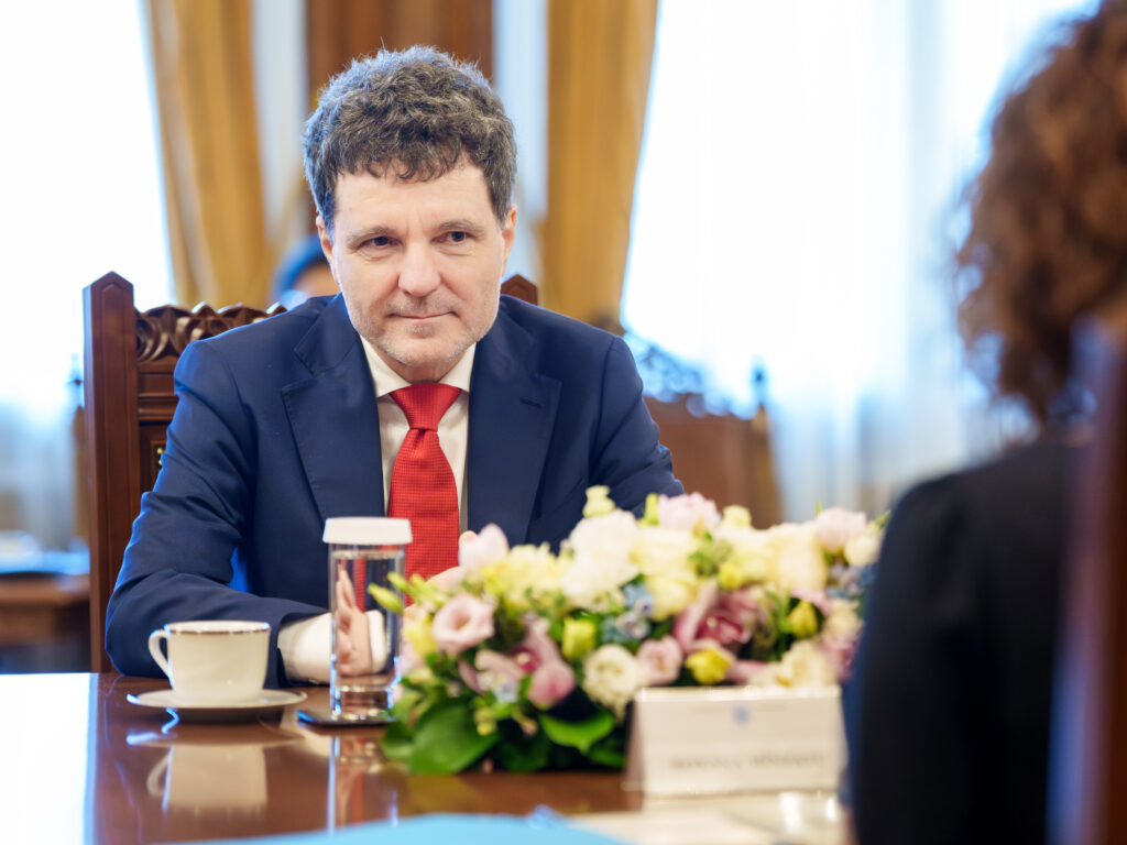 Nicușor Dan, detalii din întâlnirea privind criza carburanților: Se lucrează la scenarii pentru o criză de aprovizionare. „În momentul acesta nu este o urgență pentru România”