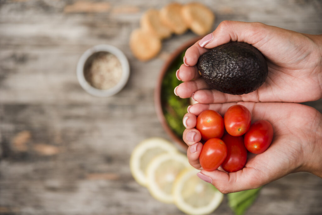 Paradox. De ce tocmai fructele și legumele pot crește riscul de cancer pulmonar la nefumători