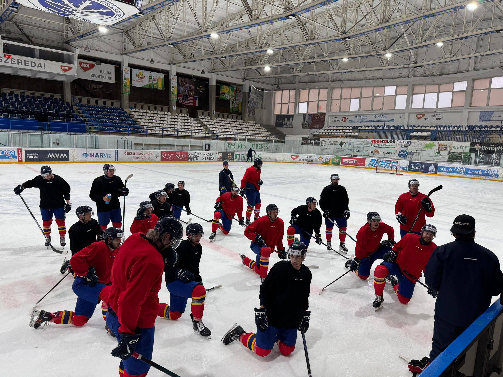 Echipa de hochei pe gheață a României se deplasează în China, pentru Campionatul Mondial Divizia I/B
