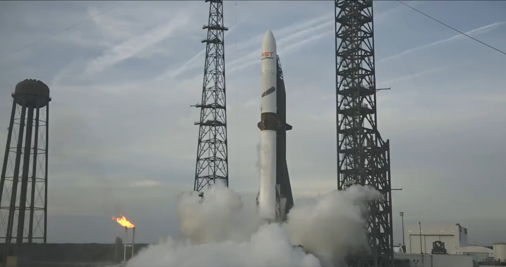 Blue Origin înregistrează prima aterizare a unui motor New Glenn