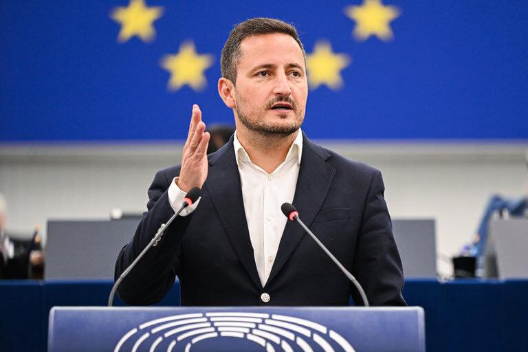 Nicu Ștefănuță: „Oamenii cred că suntem plătiți bine și nu facem nimic”