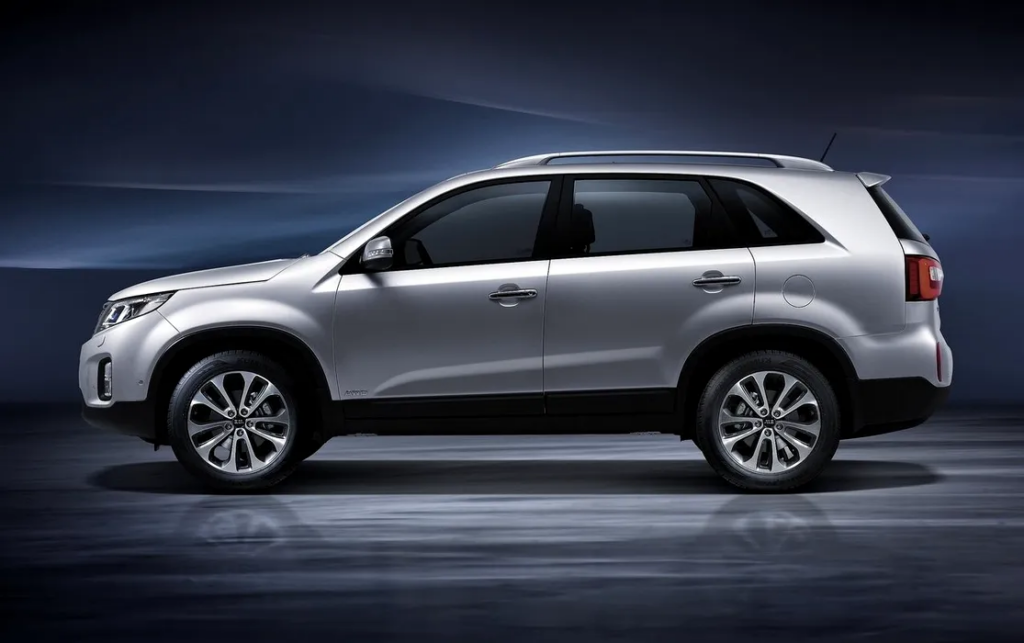 Ziua în care Mircea Lucescu trebuia să trăiască / Accidentul din București și SUV-ul care i-a salvat viața