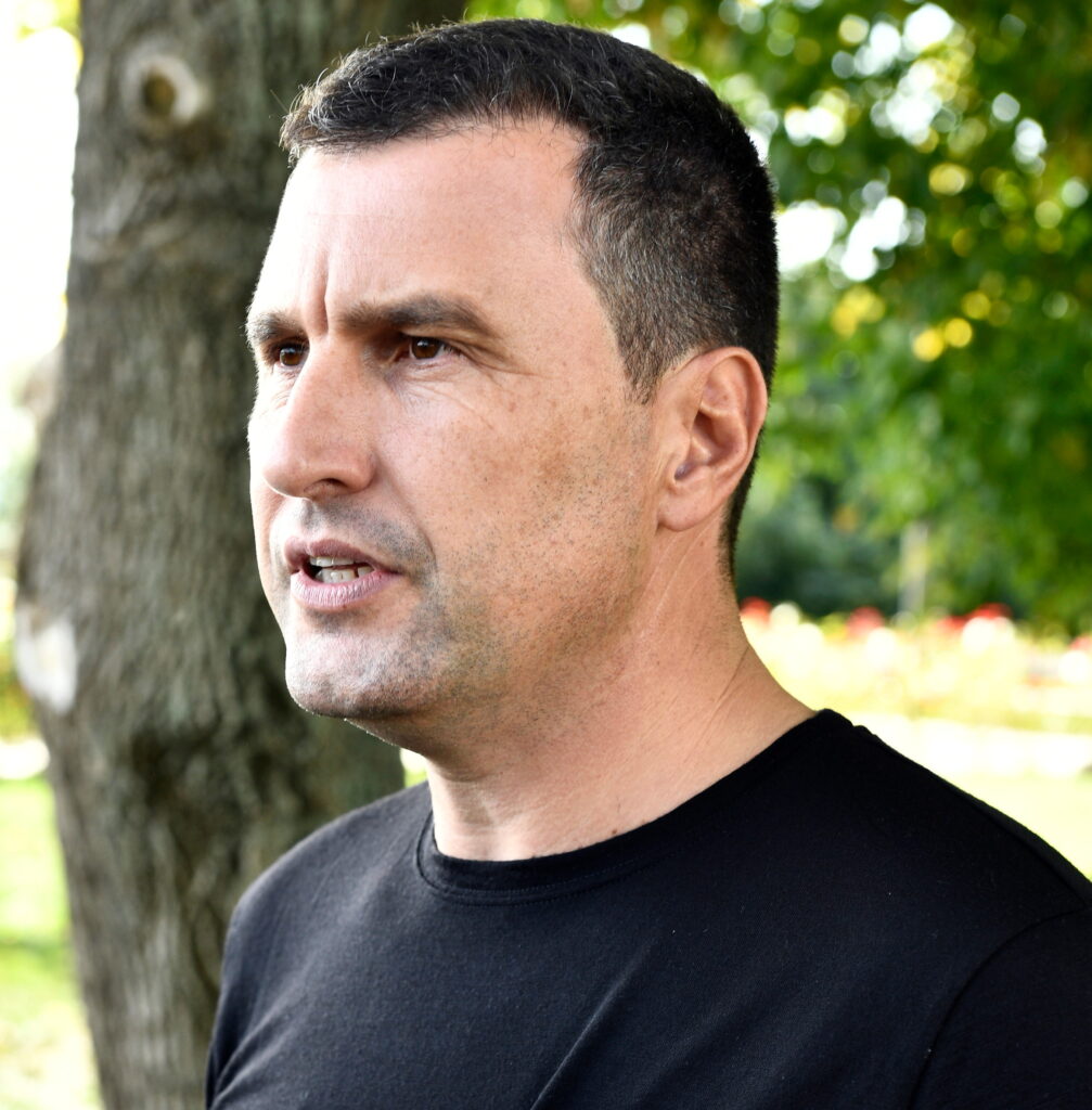 Tánczos Barna: Prețurile la carburanți s-au stabilizat, dar criza politică amenință PNRR