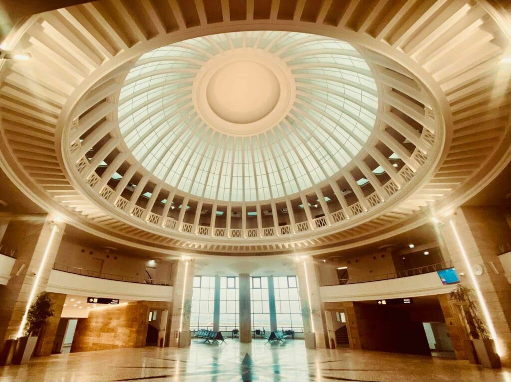 Trei oferte depuse pentru modernizarea Aeroportului Băneasa, estimată la 7,43 milioane lei