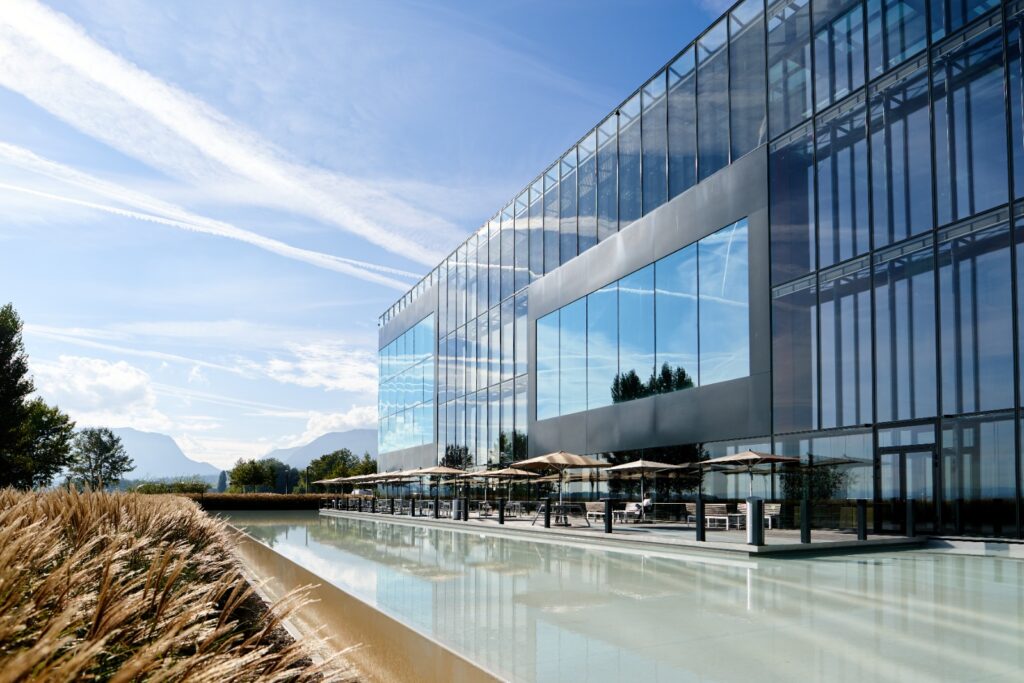 COMUNICAT. Administraţia pentru Alimente şi Medicamente (FDA) din SUA a reautorizat comercializarea IQOS ca produs din tutun cu risc modificat