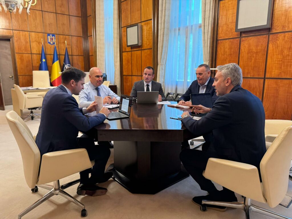 Ilie Bolojan continuă „războiul” cu speculatorii care blochează accesul la rețele electrice. Planul stabilit cu șeful ANRE