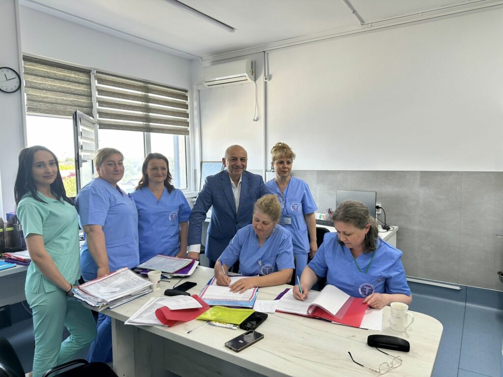 Cătălin Cîrstoiu anunță primele proteze totale de genunchi operate la Buzău: „Pacienții trebuie să găsească aici soluții de diagnostic și tratament”