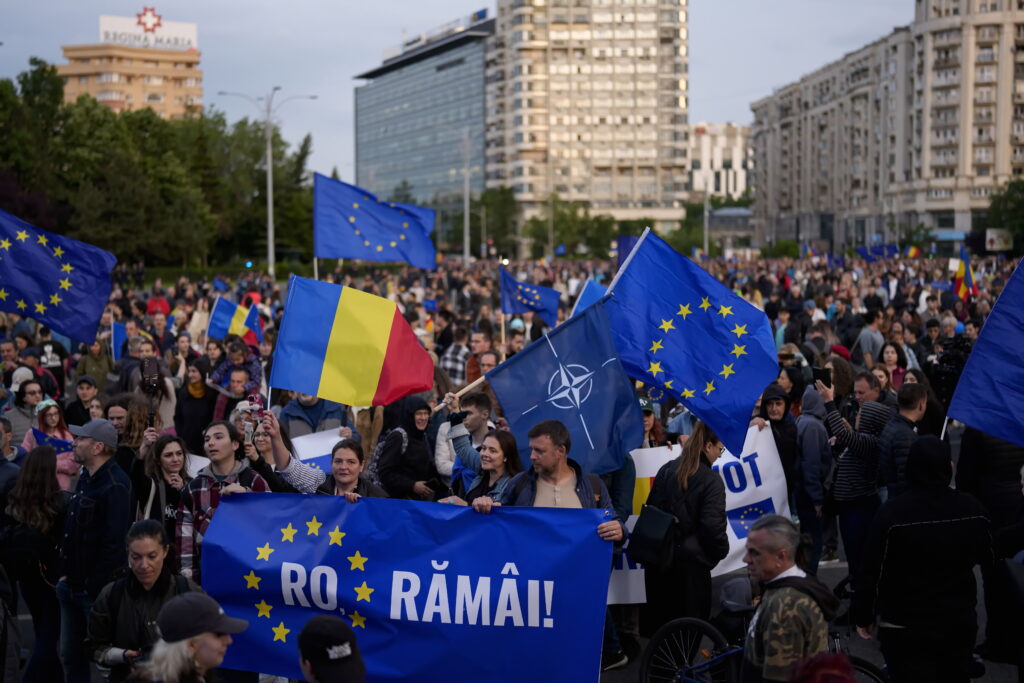 Marș pro-Europa la București de 9 Mai. Organizatorii cer susținerea democrației și a parcursului european al României