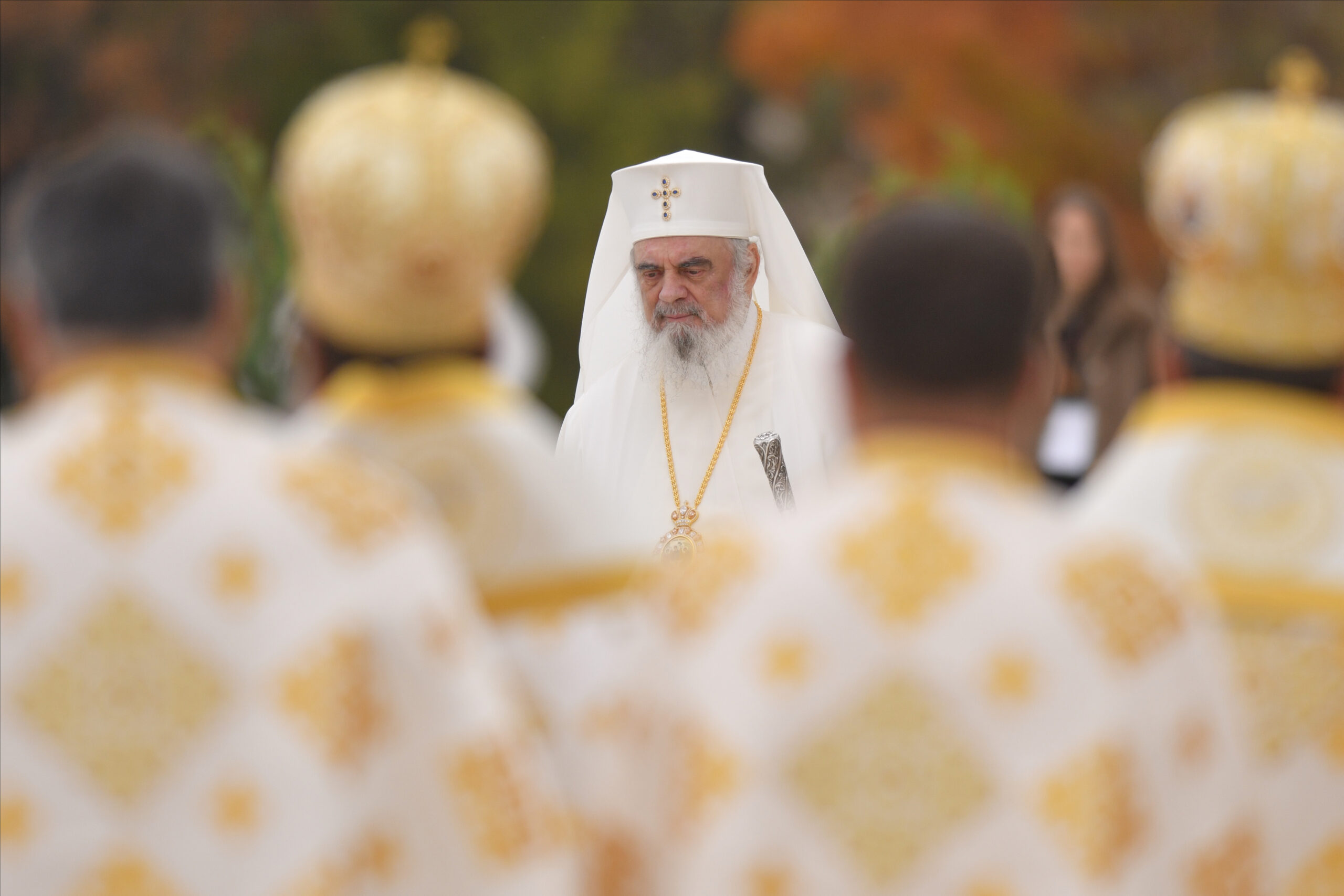 Clopotele bisericilor răsună în memoria eroilor români