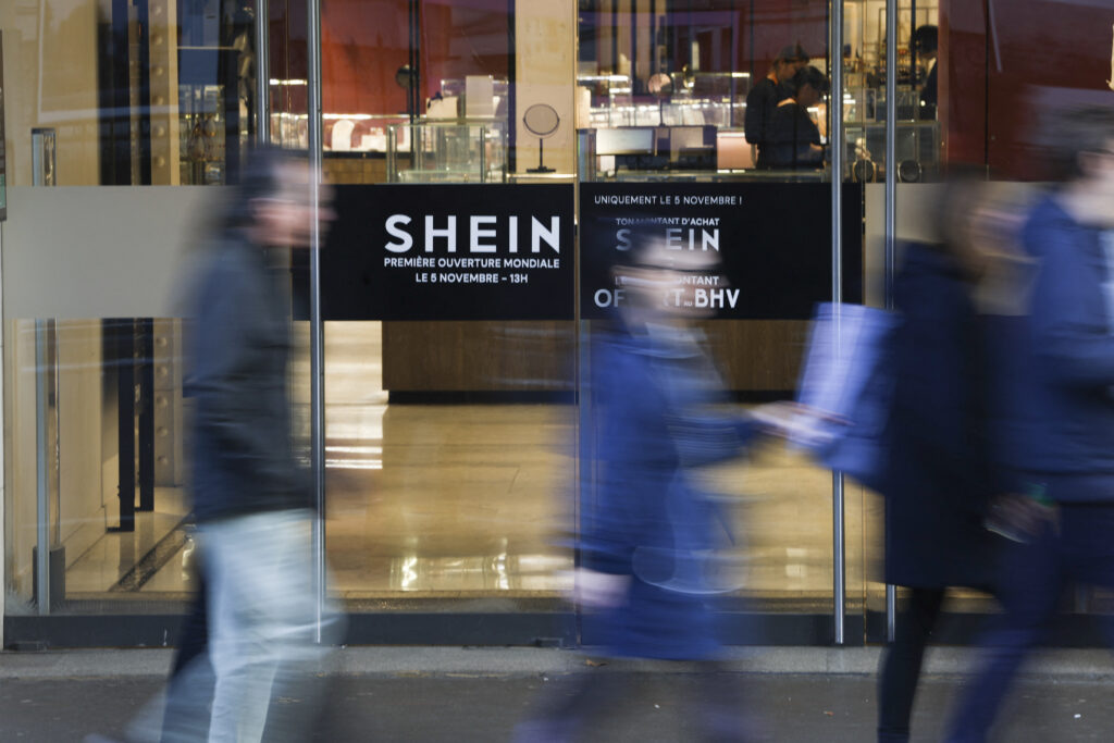 Shein acuză Temu de încălcări ale drepturilor de autor „la scară industrială”, într-un proces la Londra
