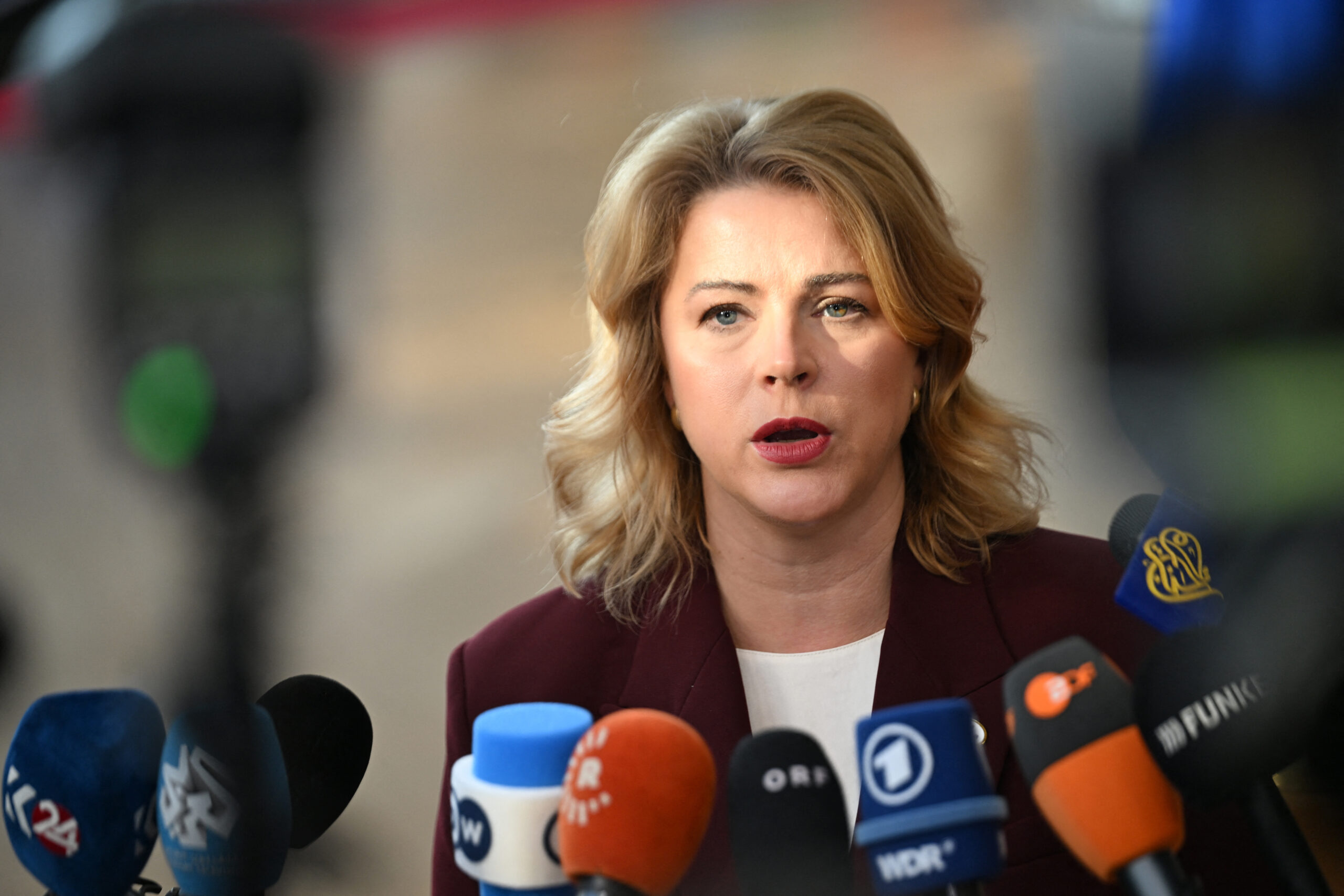 Criză politică în Letonia: Premierul demisionează