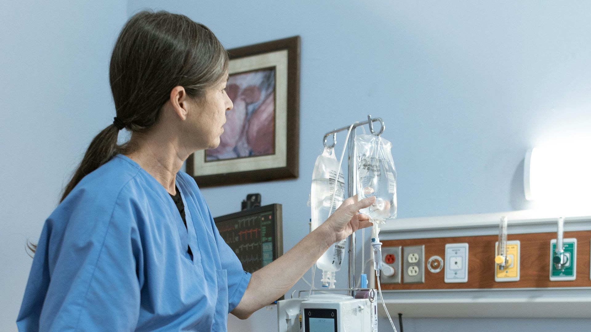 4 din 10 asistenți medicali din Spania vor să renunțe