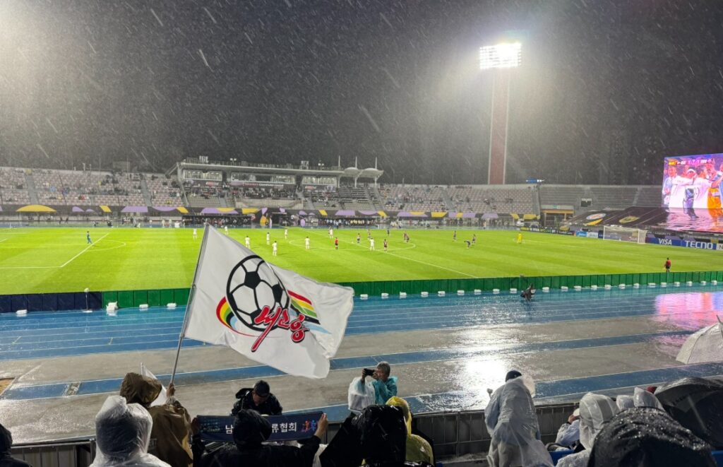 Coreea de Nord a învins Coreea de Sud la fotbal feminin. Reacția fanilor a surprins presa internațională