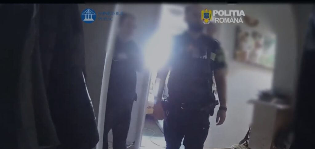 Crimă în plină zi: Bărbat înjunghiat și bătut până la moarte pe o stradă din București